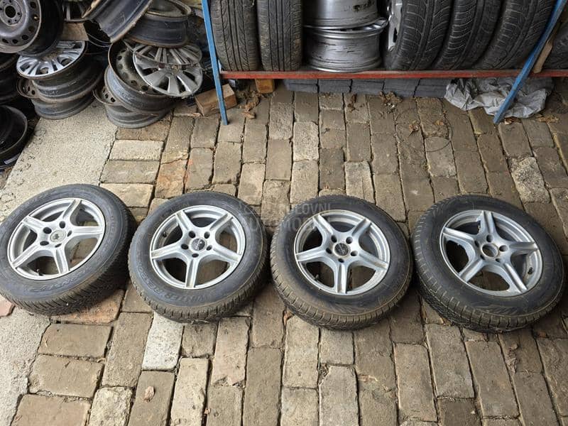 Aluminijumske felne Dezent sa ms gumama 15" 5 x 112