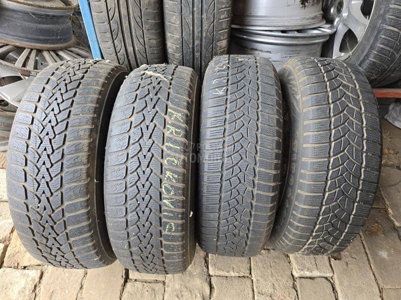 Aluminijumske felne Dezent sa ms gumama 15" 5 x 112