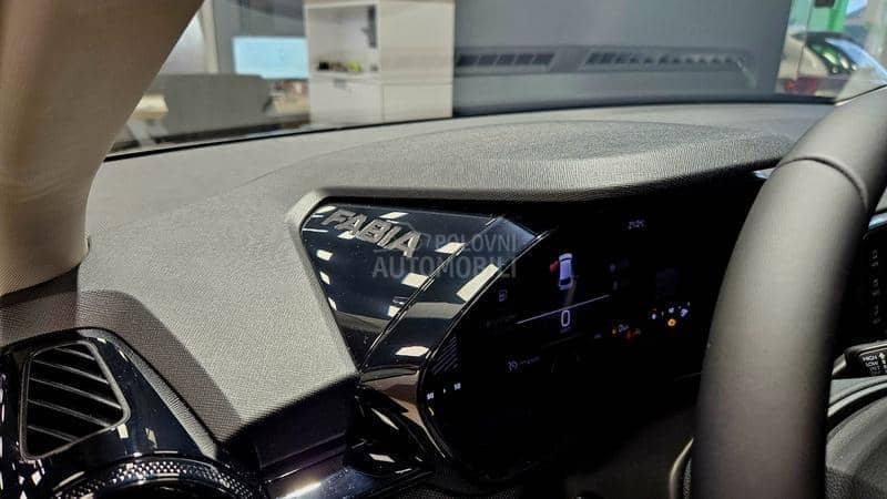 Škoda Fabia Essence Plus LAGER