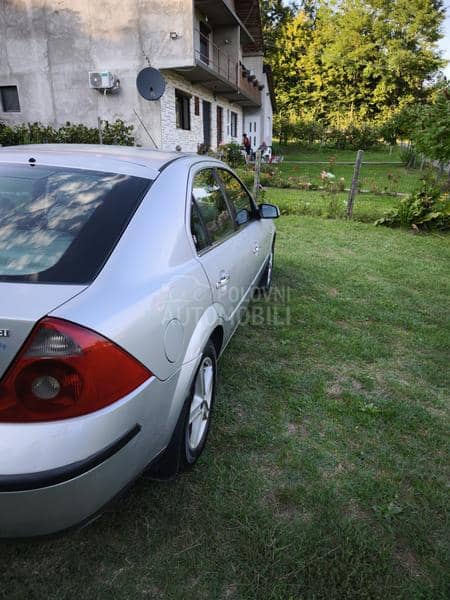 Ford Mondeo GHIA Ford Mondeo GHIA