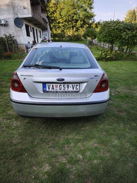 Ford Mondeo GHIA Ford Mondeo GHIA