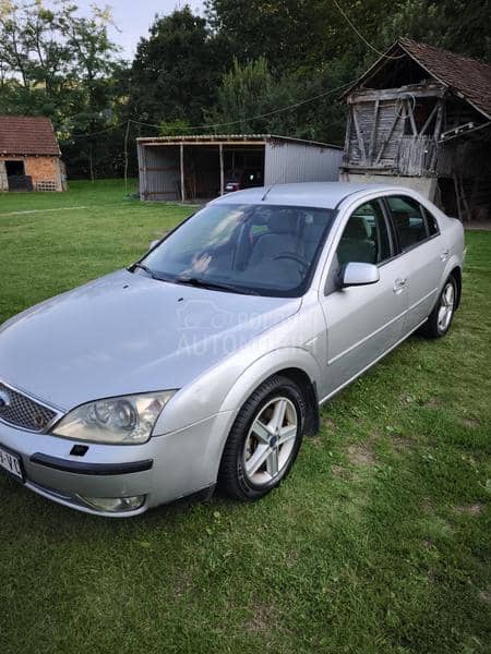 Ford Mondeo GHIA Ford Mondeo GHIA