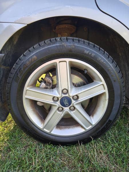 Ford Mondeo GHIA Ford Mondeo GHIA
