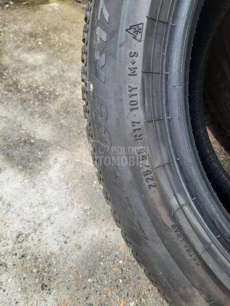 Pirelli 225/55 R17 Zimska