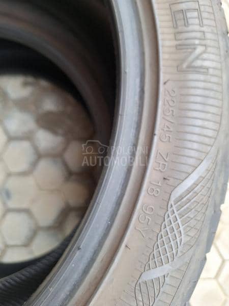 Vredestein 225/45 R18 Letnja