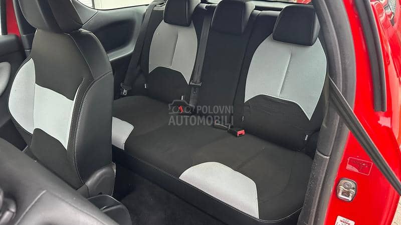 Citroen DS3  Citroen DS3