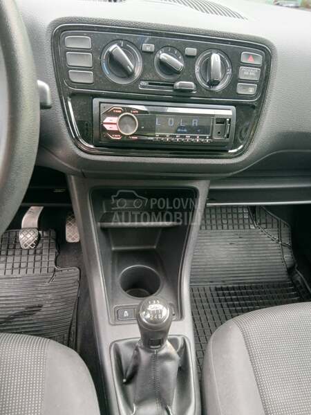 Volkswagen up! 