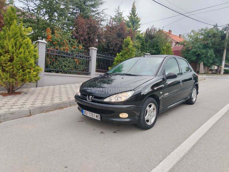 Peugeot 206 1-4 b