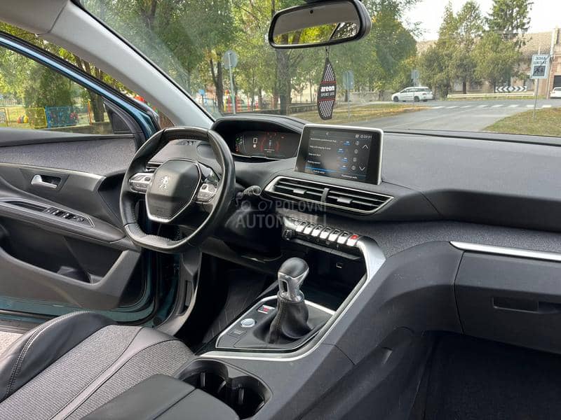 Peugeot 5008 1.6BHDI ALLURE 7sed