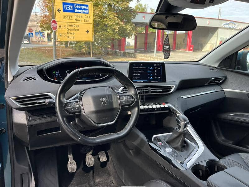 Peugeot 5008 1.6BHDI ALLURE 7sed