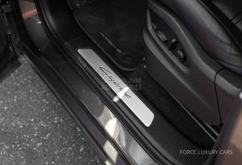 Porsche Cayenne E-Hybrid BOSE