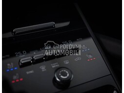Porsche Cayenne E-Hybrid BOSE slika 19