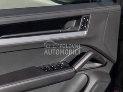 Porsche Cayenne E-Hybrid BOSE slika 26