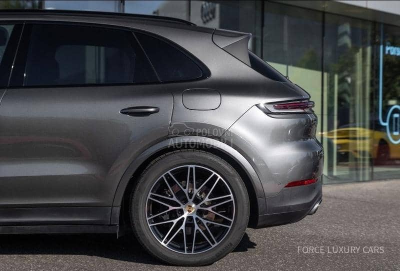 Porsche Cayenne E-Hybrid BOSE