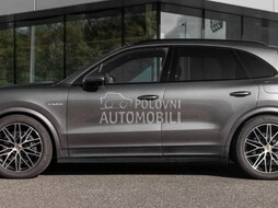 Porsche Cayenne E-Hybrid BOSE slika 2