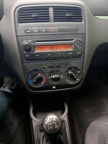 Fiat Grande Punto 1.2i 8w rezervisan