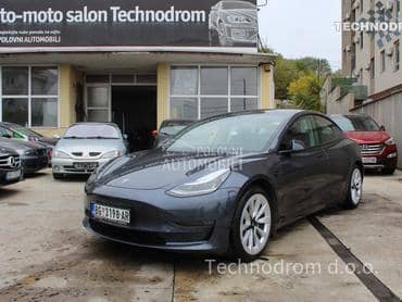 Tesla Model 3 LongRange Restajling
