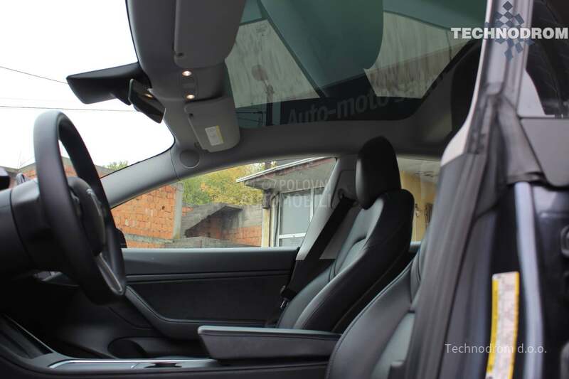 Tesla Model 3 LongRange Restajling