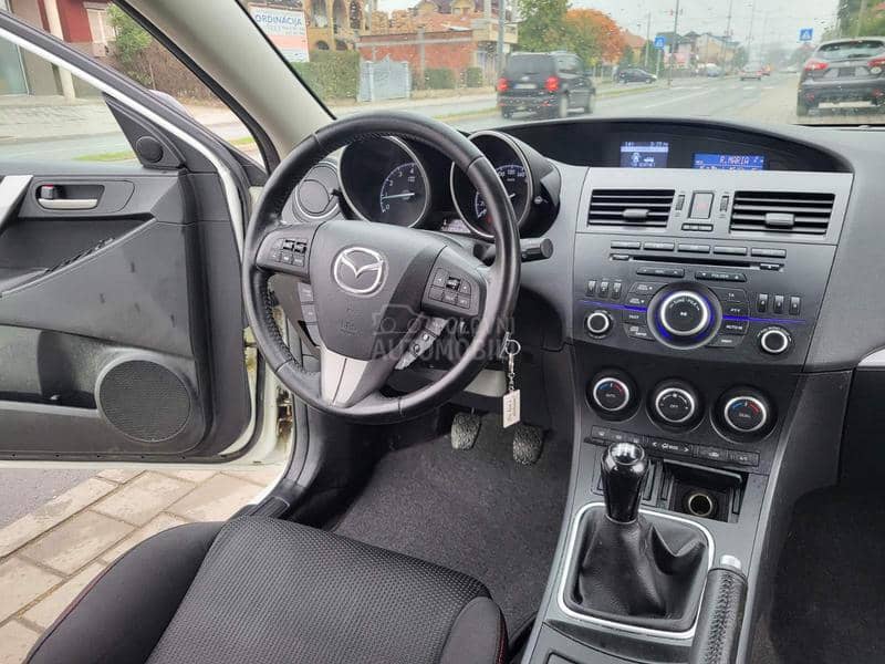Mazda 3 1.6 ful NOVO NOVO Mazda 3 1.6 ful NOVO NOVO