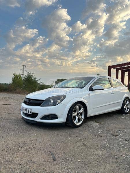 Opel Astra H GTC