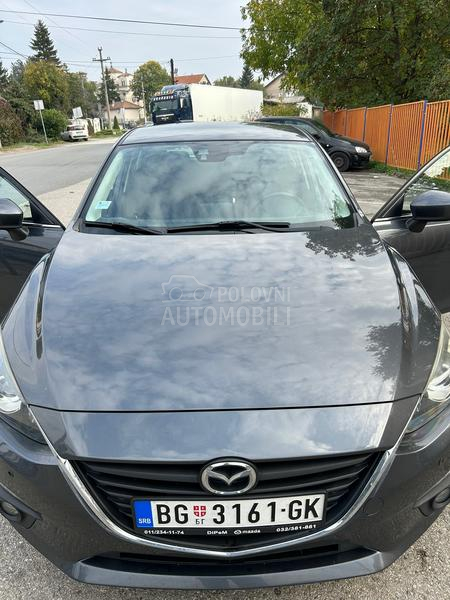 Mazda 3 2.0 Vredi pogledati