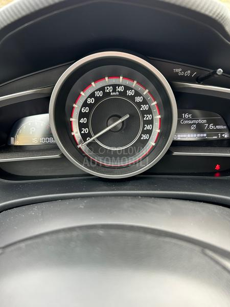 Mazda 3 2.0 Vredi pogledati