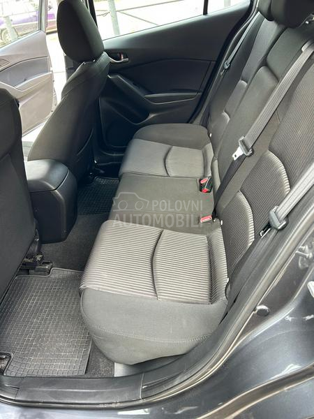 Mazda 3 2.0 Vredi pogledati