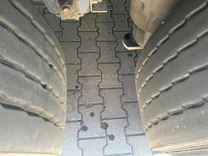 Schmitz light,podzini krov, 2kom