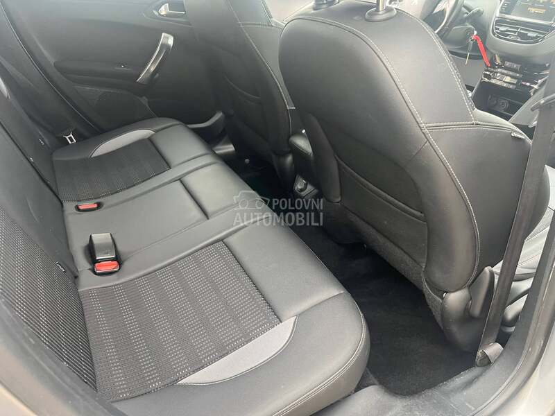 Peugeot 2008 1.6 Hdi Allure
