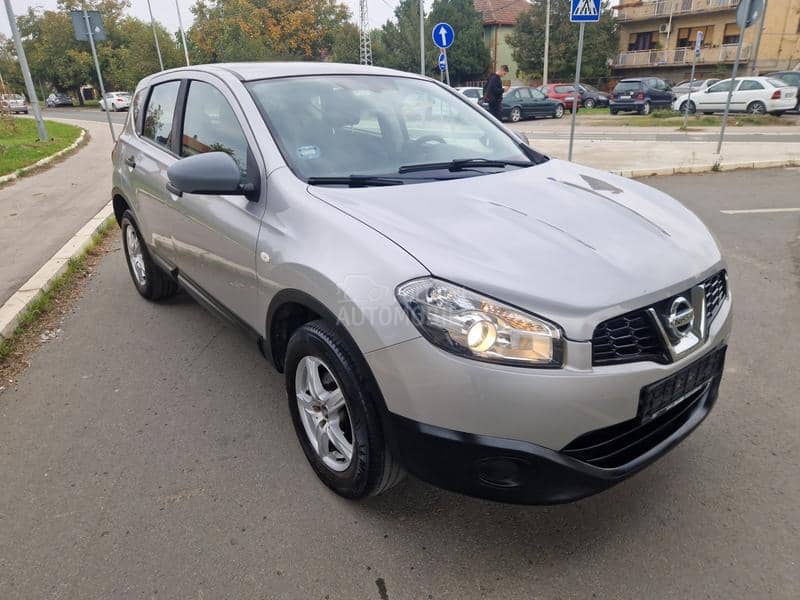 Nissan Qashqai 1.6 ACENTA