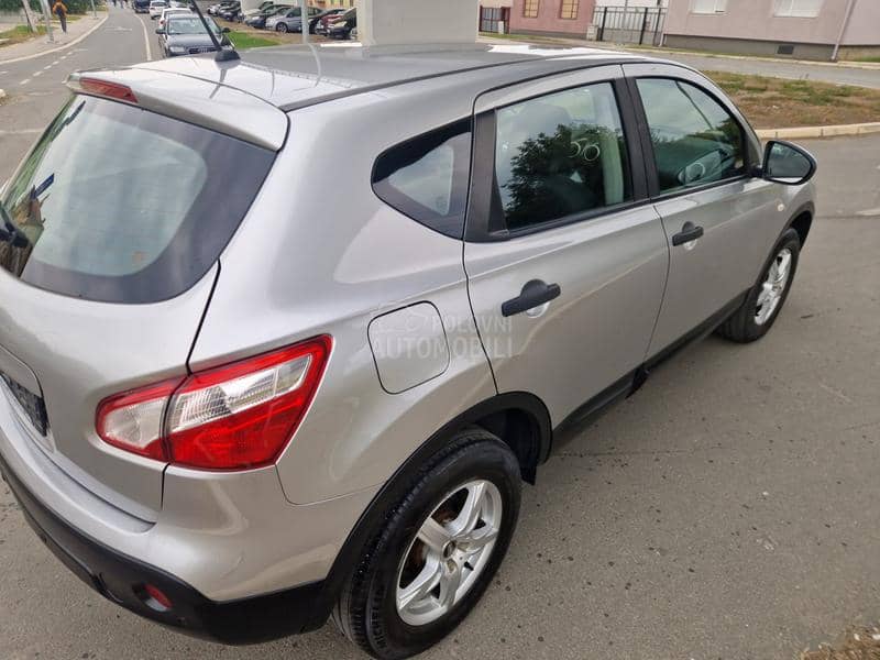 Nissan Qashqai 1.6 ACENTA