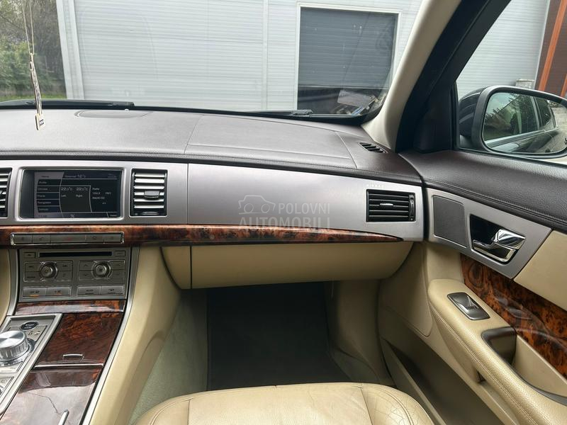 Jaguar XF PREMIUM LUXURY