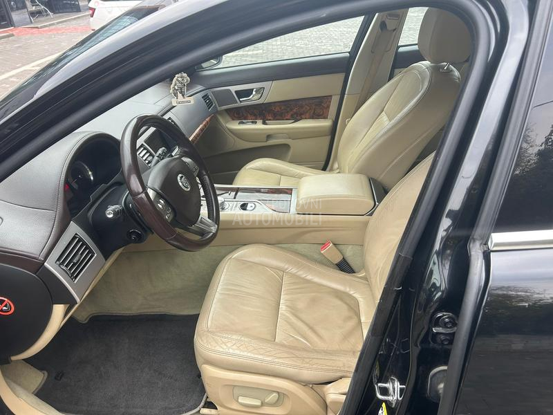 Jaguar XF PREMIUM LUXURY