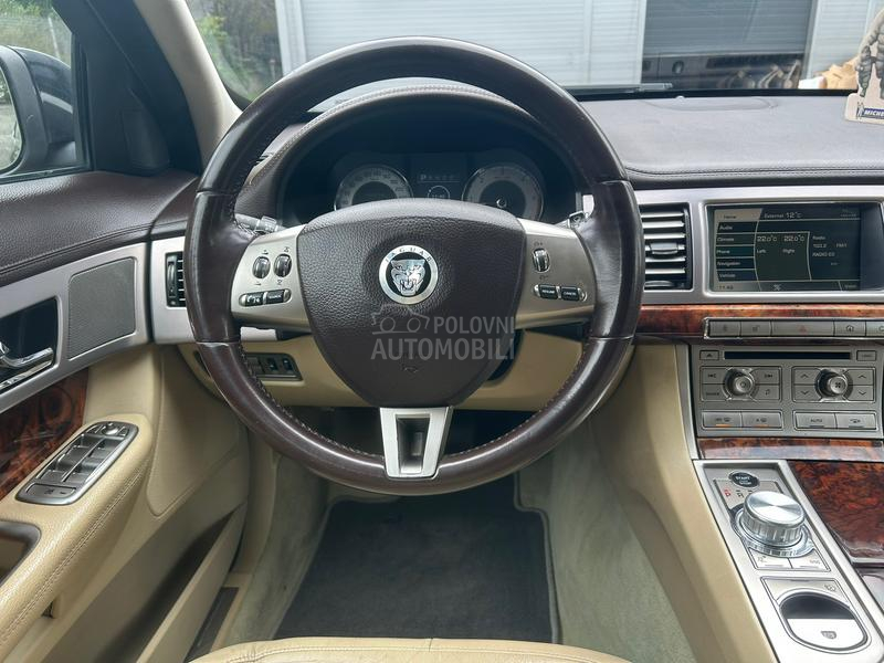 Jaguar XF PREMIUM LUXURY