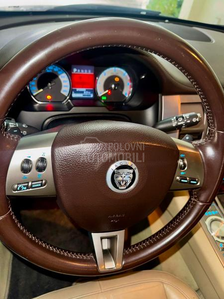 Jaguar XF PREMIUM LUXURY