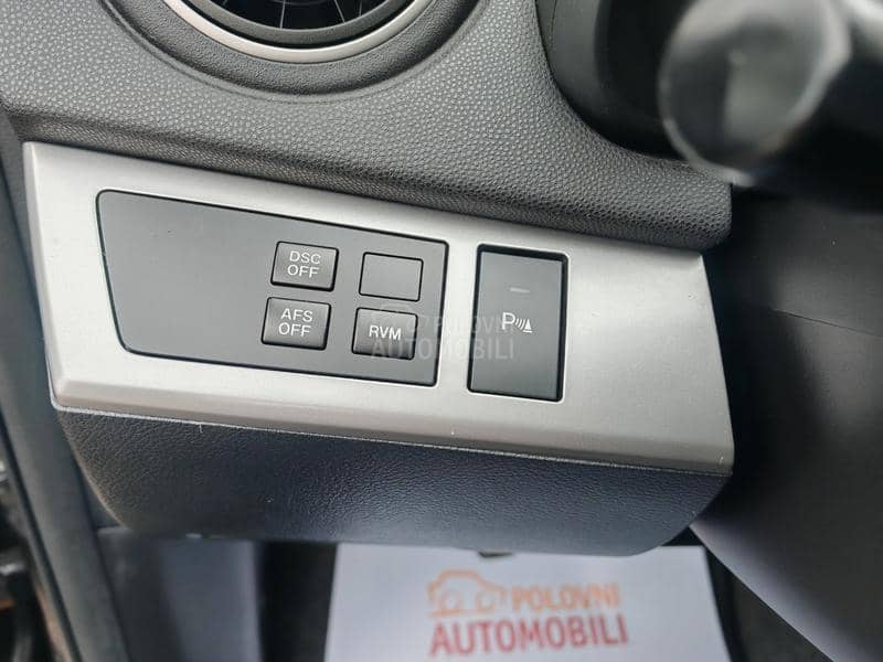 Mazda 3 1.6  n.a.v.i