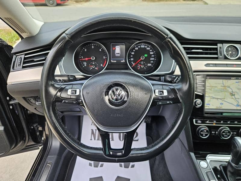 Volkswagen Passat B8 1.6 TDI DSG/PAN/LED
