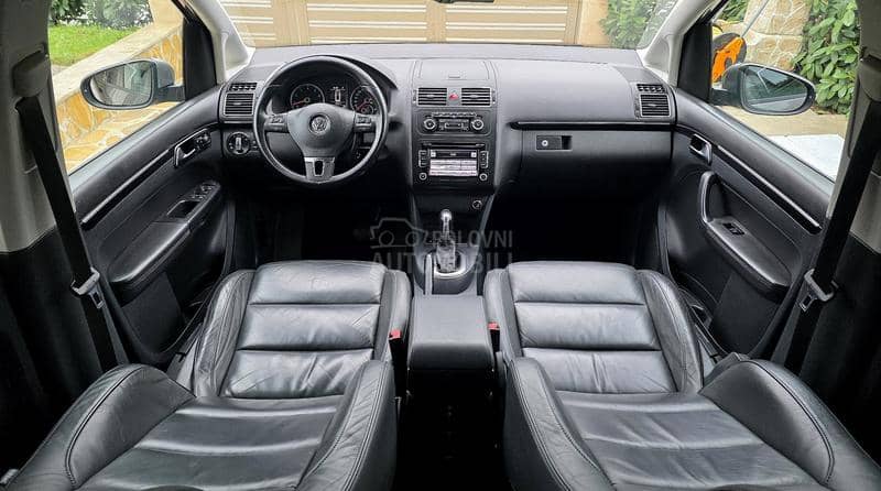 Volkswagen Touran 1.4 TSI, HighLine,CH