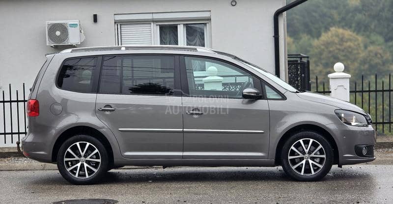 Volkswagen Touran 1.4 TSI, HighLine,CH