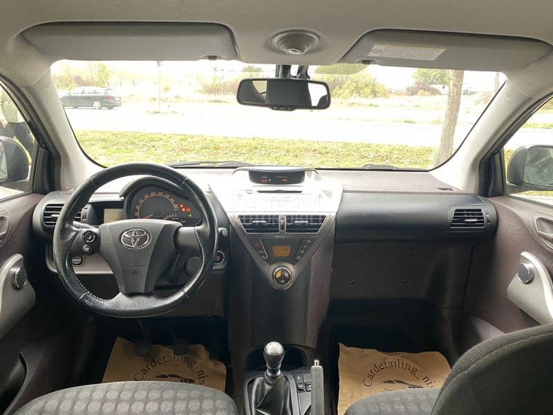 Toyota iQ 1.0 CH