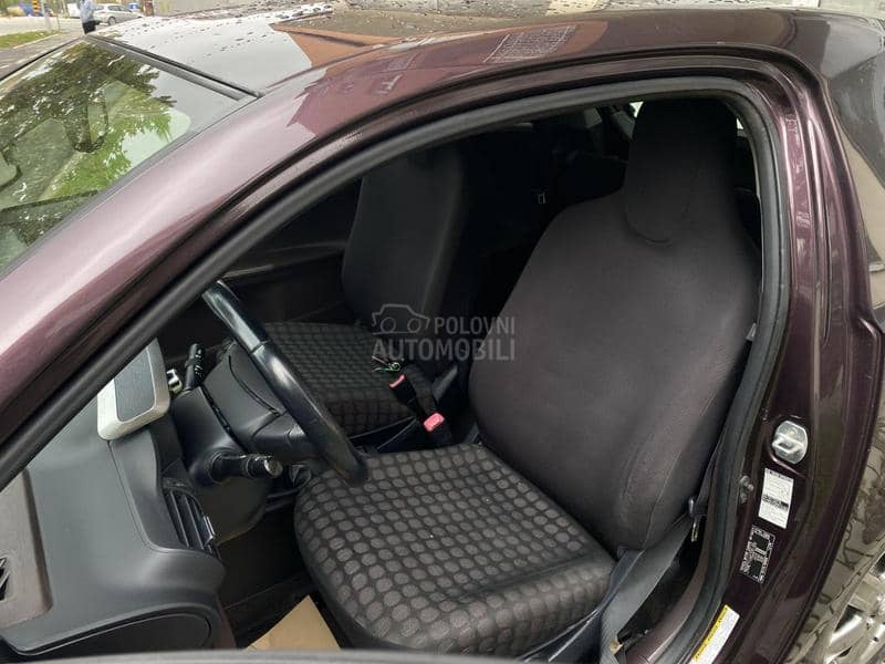Toyota iQ 1.0 CH
