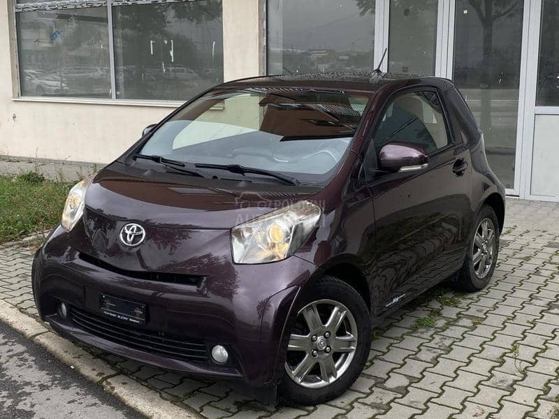 Toyota iQ 1.0 CH