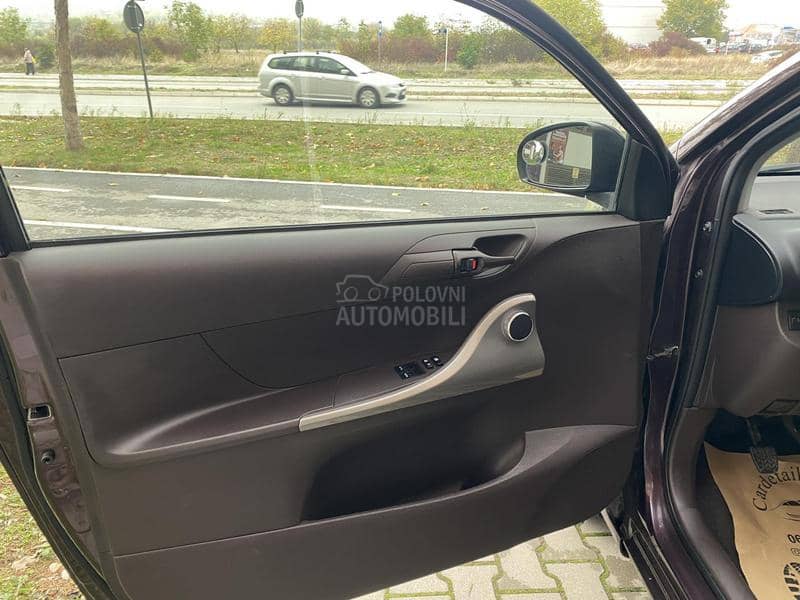 Toyota iQ 1.0 CH
