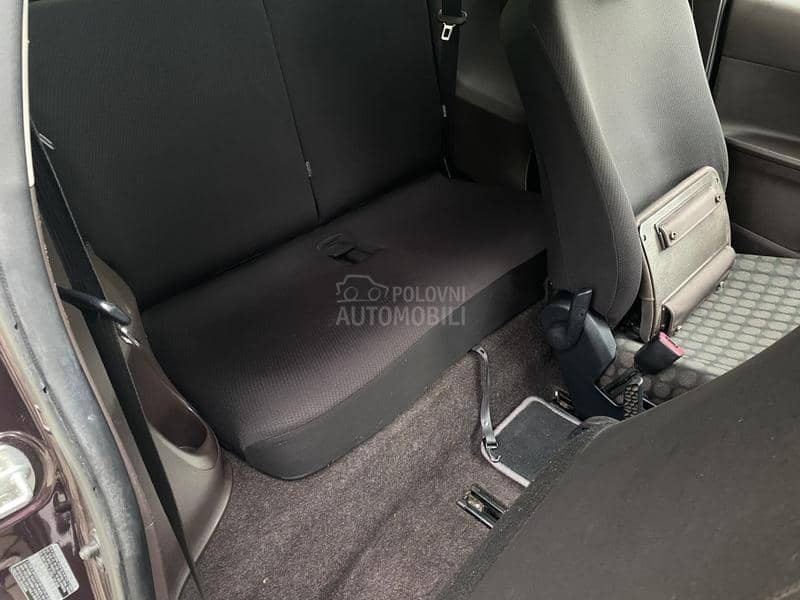 Toyota iQ 1.0 CH
