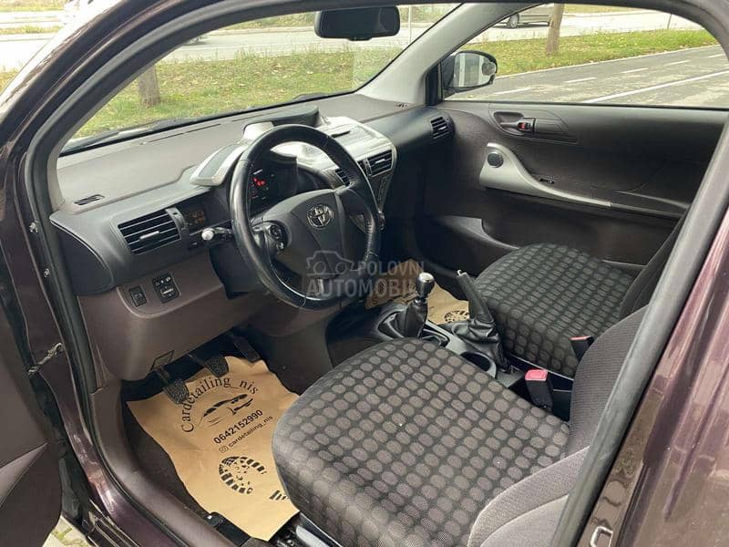 Toyota iQ 1.0 CH