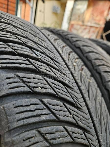 Michelin 235/55 R19 Zimska