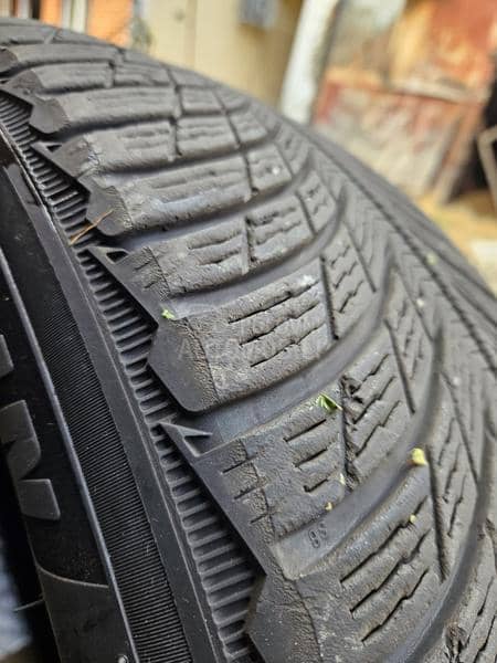 Michelin 235/55 R19 Zimska