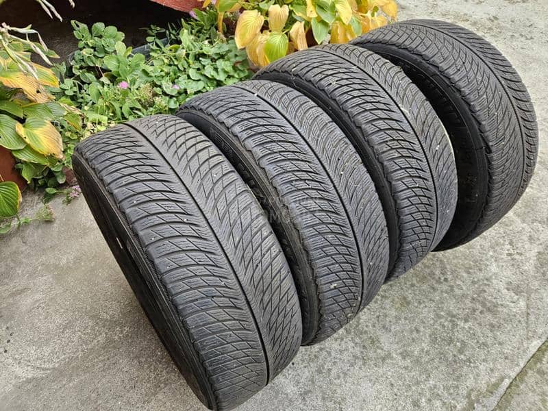 Michelin 235/55 R19 Zimska