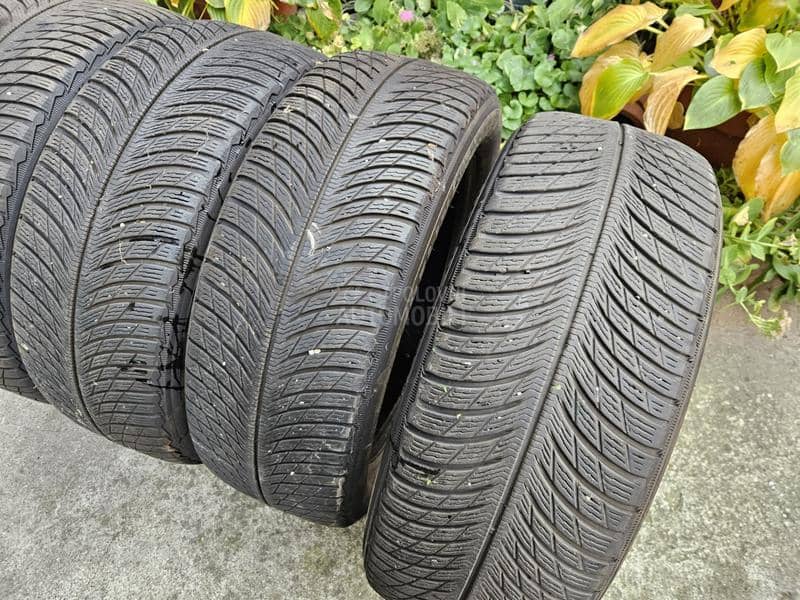 Michelin 235/55 R19 Zimska