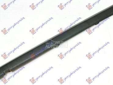 SAJTNA PLASTICNA Desno za Volkswagen Polo od 2005. do 2009. god.